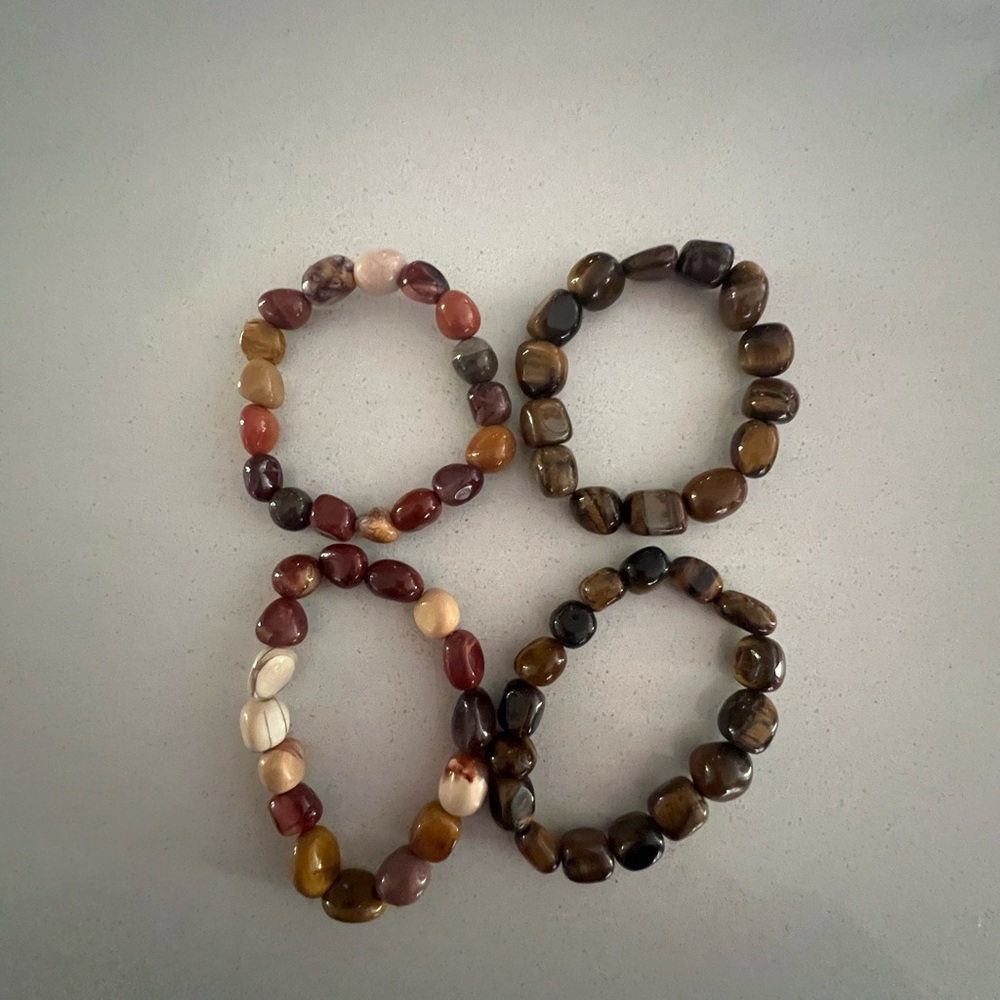 Gorgeous gem stone stretch bracelet